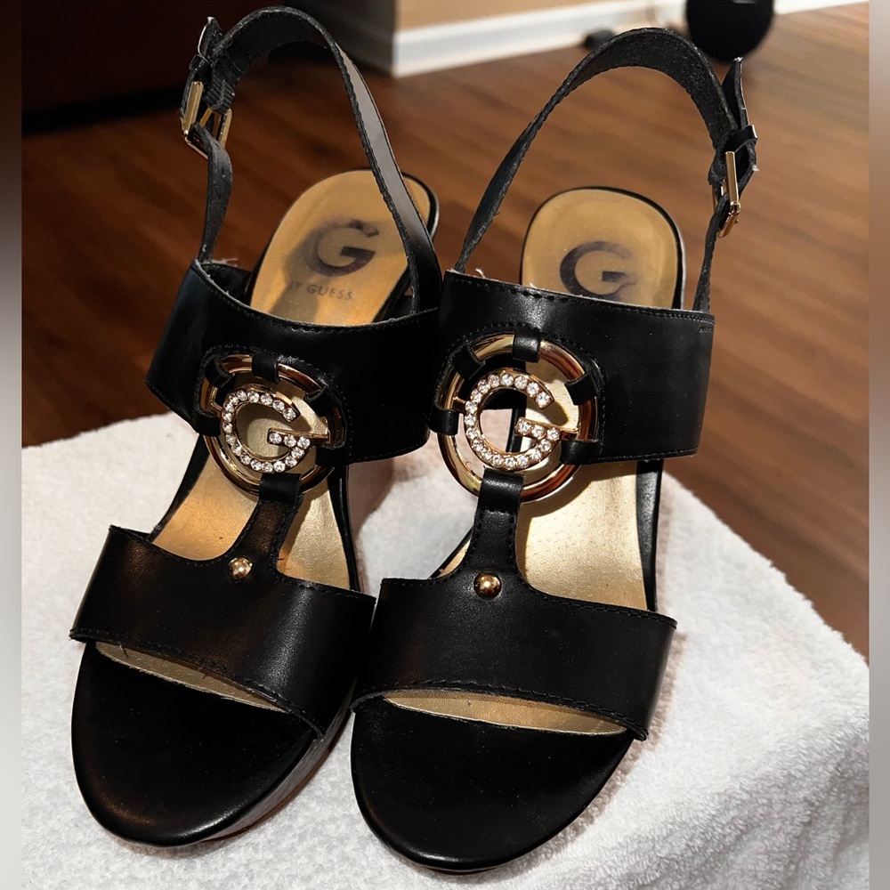 Guess Black Shoe with Logo